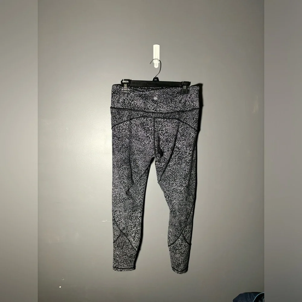 Lululemon In Movement Tight 25